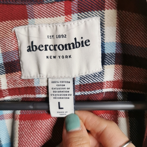 shirt - Picture 2 of 2